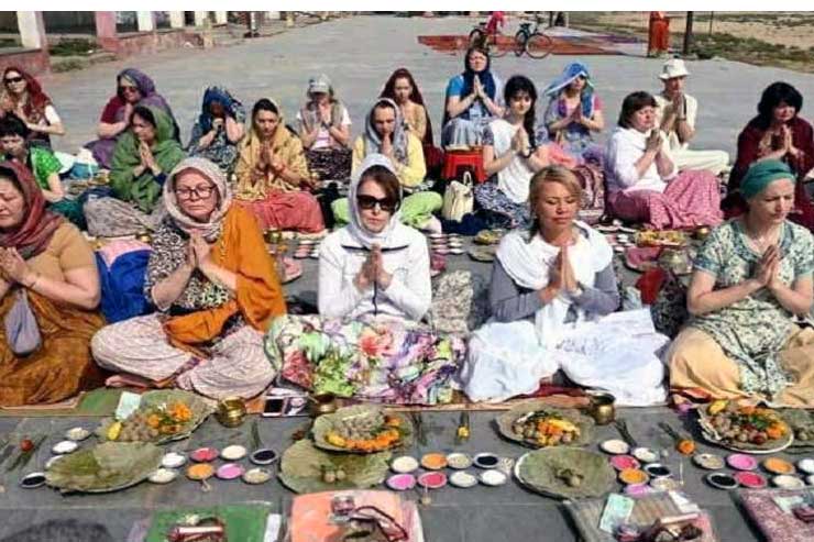 Varanasi Gaya Prayagraj Ayodhya tour package with Naimisharanya